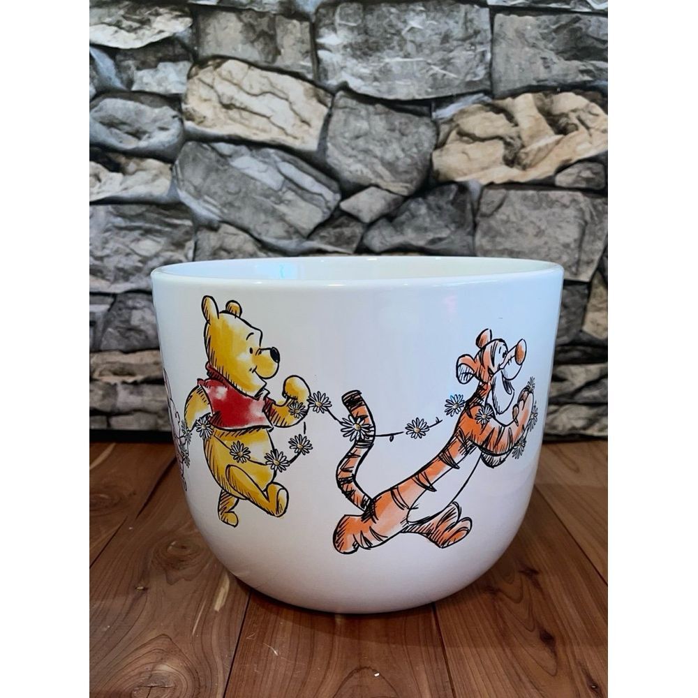- Disney's Winnie the Pooh & Friends Deep Mixing Bowl Ceramic